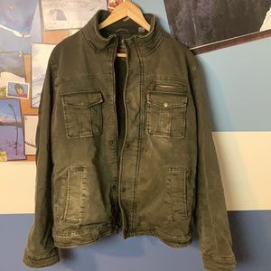 SOLD Levi’s heavy insulated trucker jacket olive
